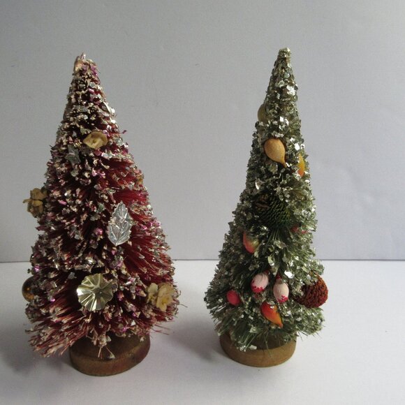 Red & Green Bottle Brush Flocked Christmas Tree 7" Delta Novelty Japan Vintage - Picture 1 of 16